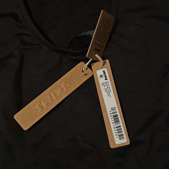 SKIMS Signature Swim SCOOP NECK ONE PIECE Womens Large - Picture 3 of 5